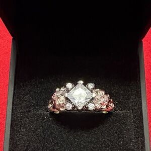 Stunning Silver and Red Women's Ring